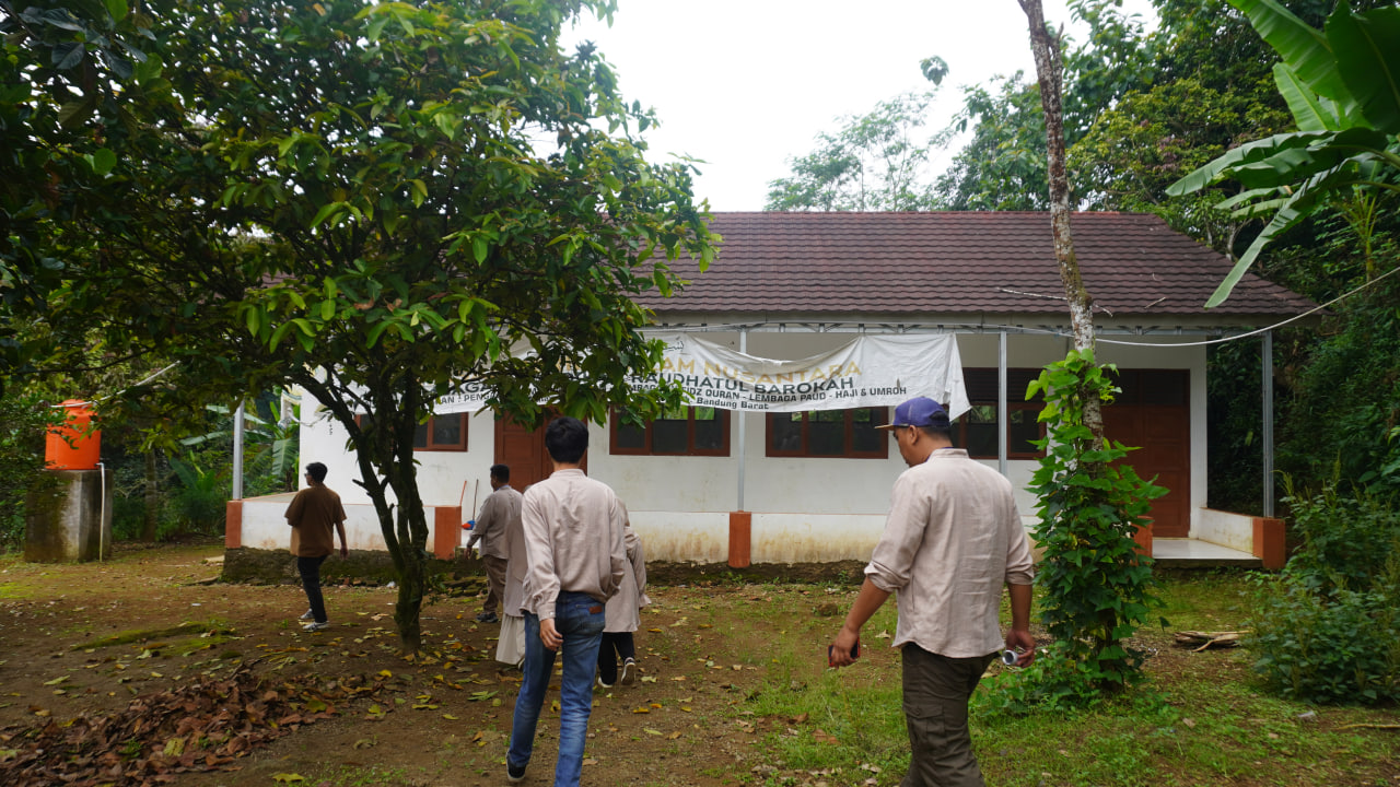 Survey Tanah Wakaf di Desa Wibawa Mukti, Cikalong Wetan