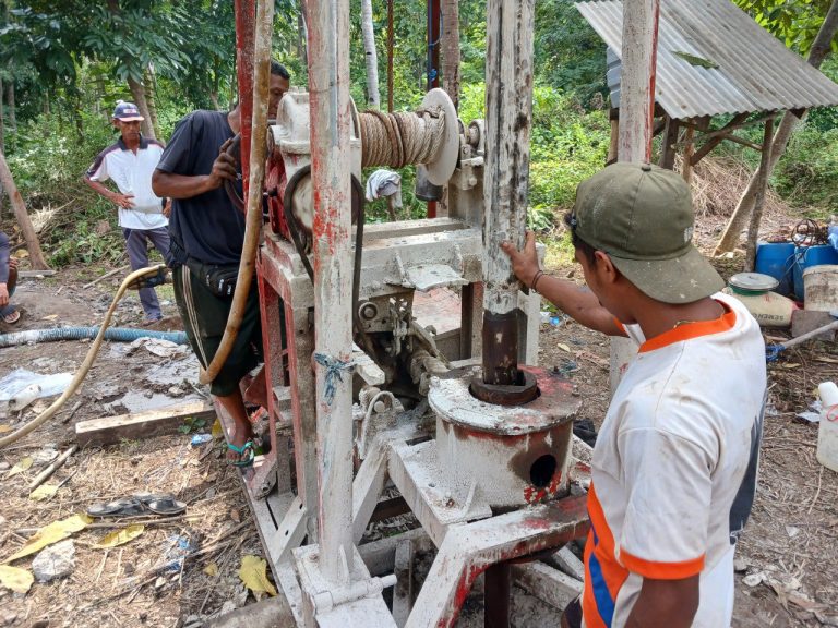 Warga Kampung Nangarawa 2