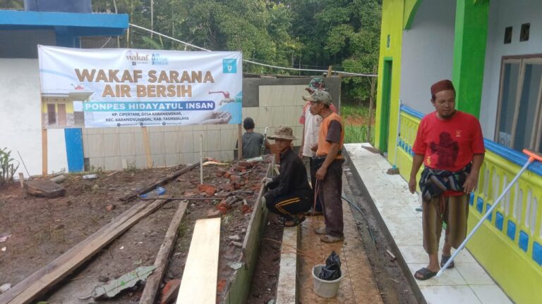 Dokumentasi - Wakaf Air Ponpes Hidayatul Insan