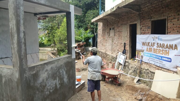 Dokumentasi Wakaf Salman Membangun MCK dan Tempat Wudhu